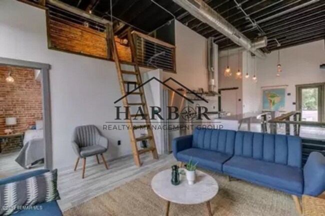 102 1/2 North Main Street