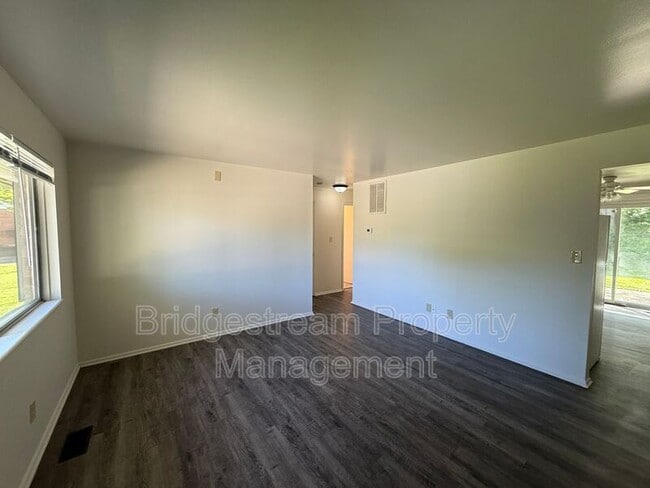 Photo - 5126 Nebraska Ave