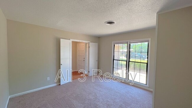 Photo - 418 Stroll Dr