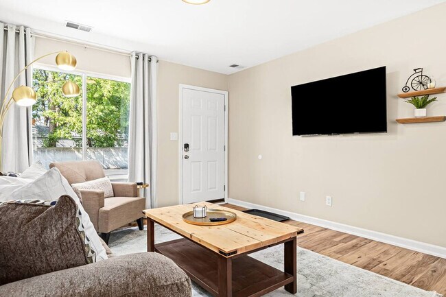 Photo - 27990 Gratiot Ave Unit SI ID1054650P
