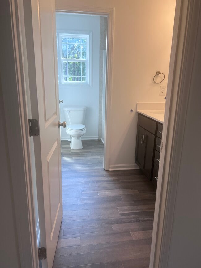 Photo - 6915 Wickersham Rd