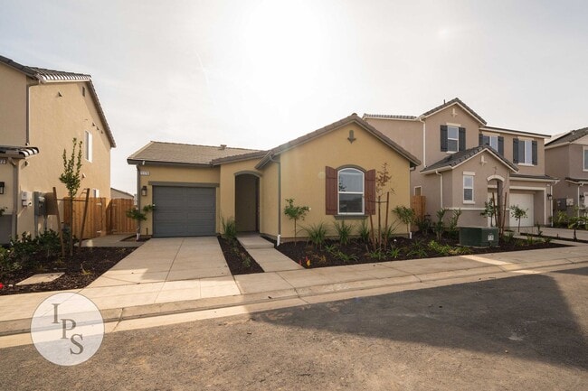 Photo - Riverstone Madera Home, 2BR/2BA – Numerous HOA Amenities!