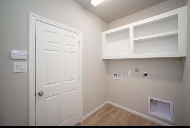 Photo - 2926 Grand Hawthorne Rd