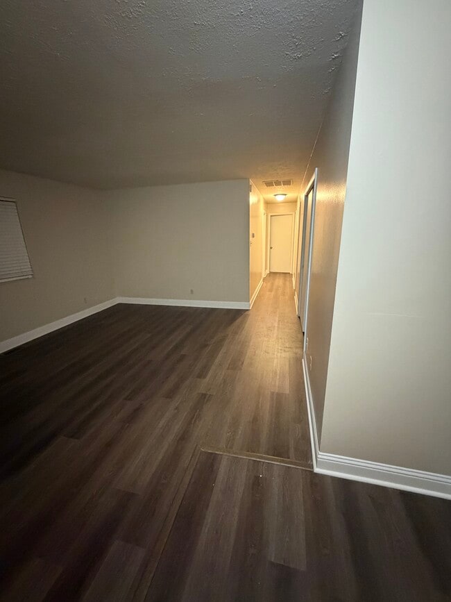 Photo - 4030 Redfern Dr