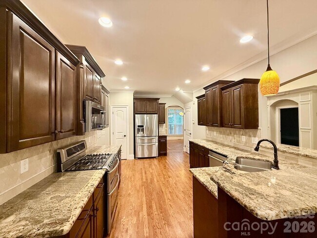 Photo - 7133 Windyrush Rd