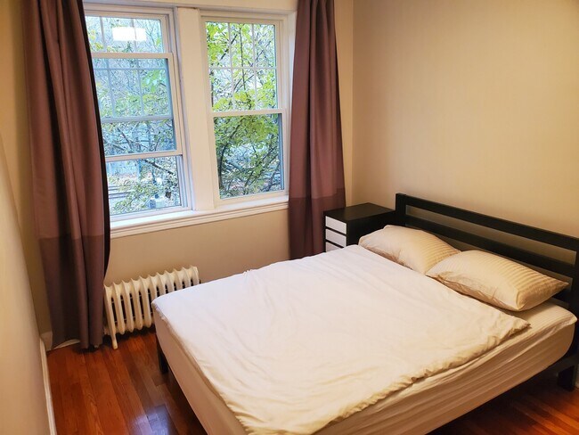 Photo - 179 Kent St Unit 4