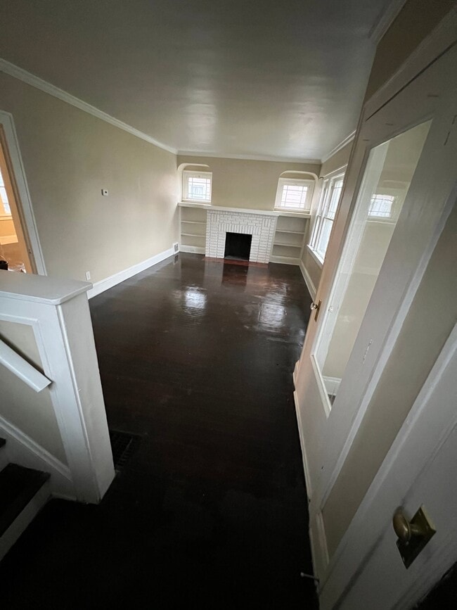 Photo - 3430 Winsford Rd