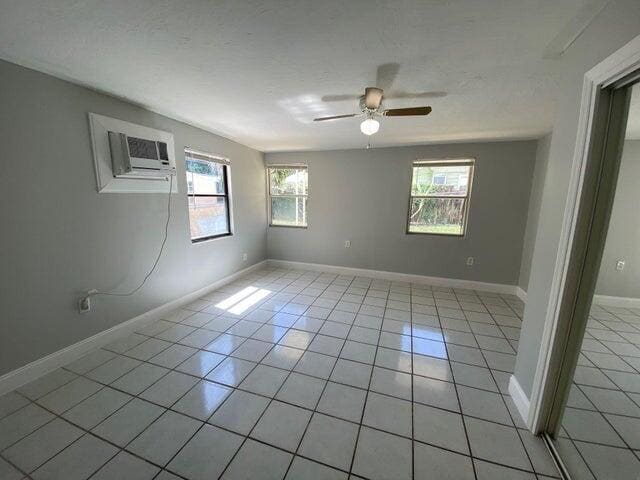 Photo - 522-552 52nd St