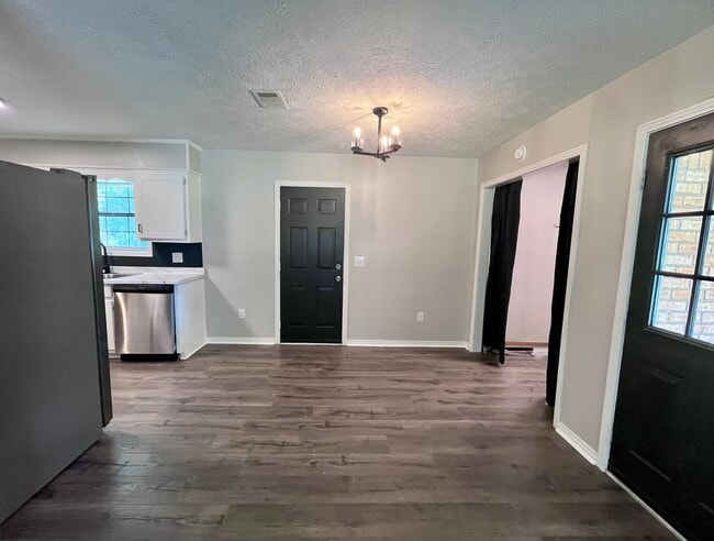 Photo - 68 Military Chapel Ln