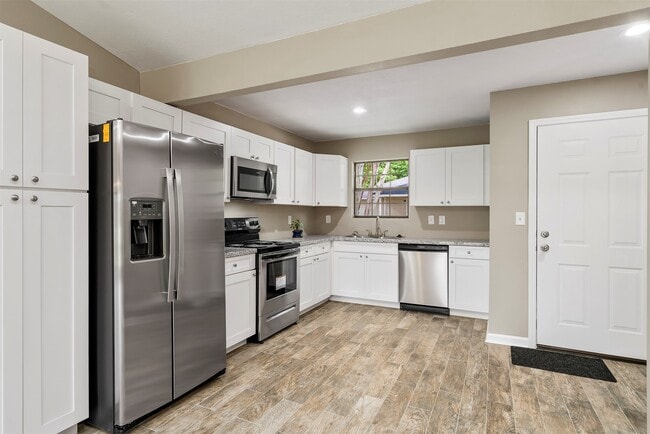 Photo - 3411 Balboa Cir