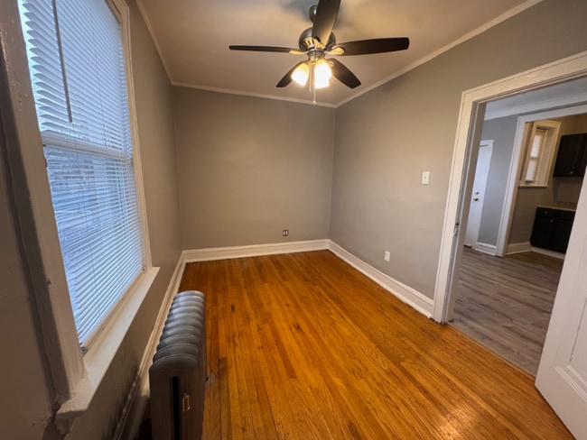 Photo - 5901-5911 W Huron St Unidad 2