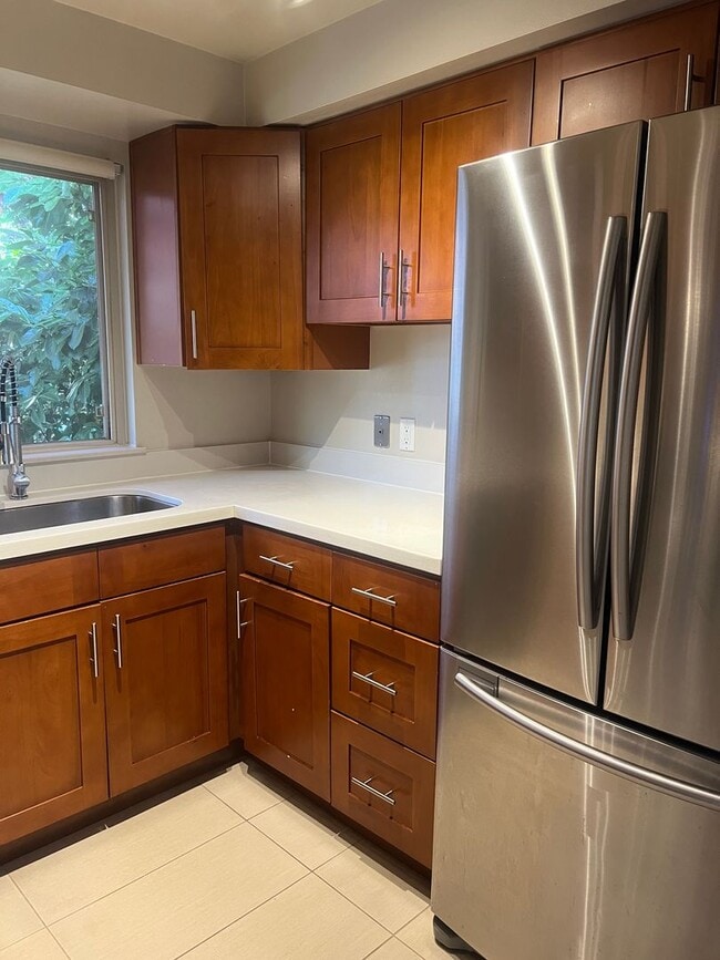 Photo - Spacious Fremont 2BR/1BA, split level with private balcony, recently remodeled kitchen! Unit 4
