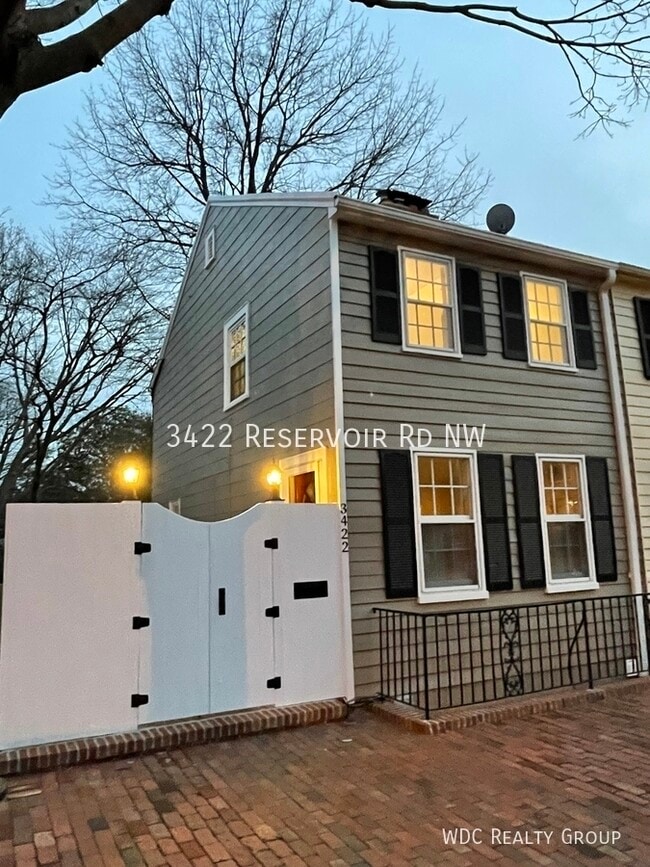 Photo - 3422 Reservoir Rd NW