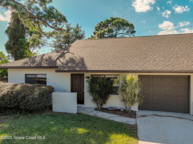 Building Photo - 640 Casa Grande Dr