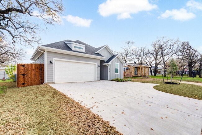 Photo - 6818 Smithfield Rd