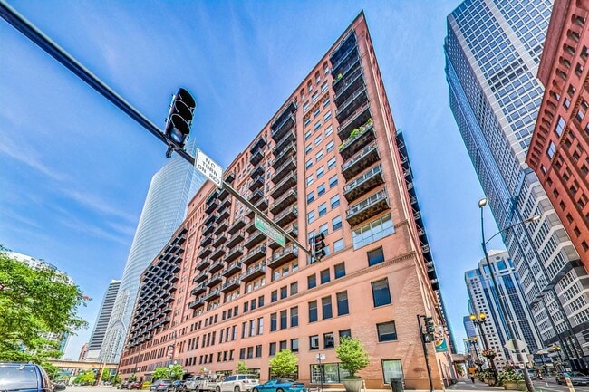 Photo - 165 N Canal St Condo Unit 622