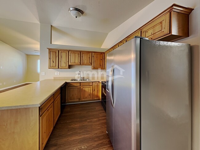 Photo - 260 N 360 W