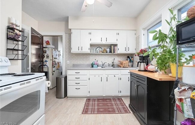 Photo - 14926 Delaware Ave Unit 14926 UPPER