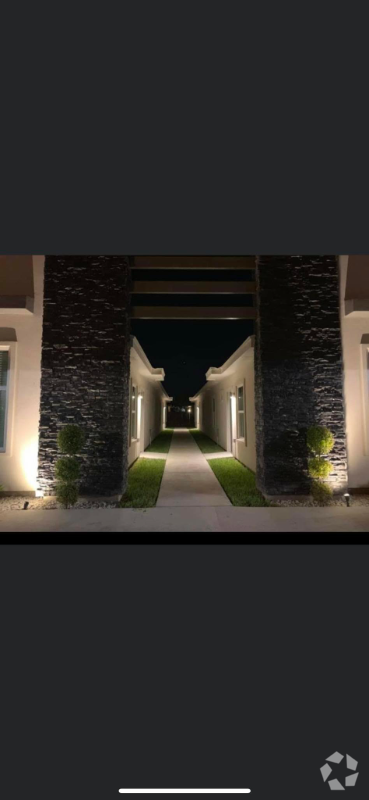 Building Photo - 904 E la Cantera Ave Unit 1 Rental