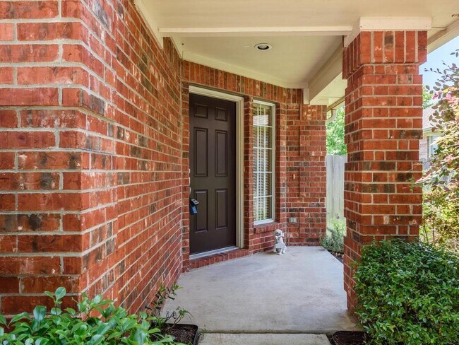 Photo - 442 S Lynnwood Trail