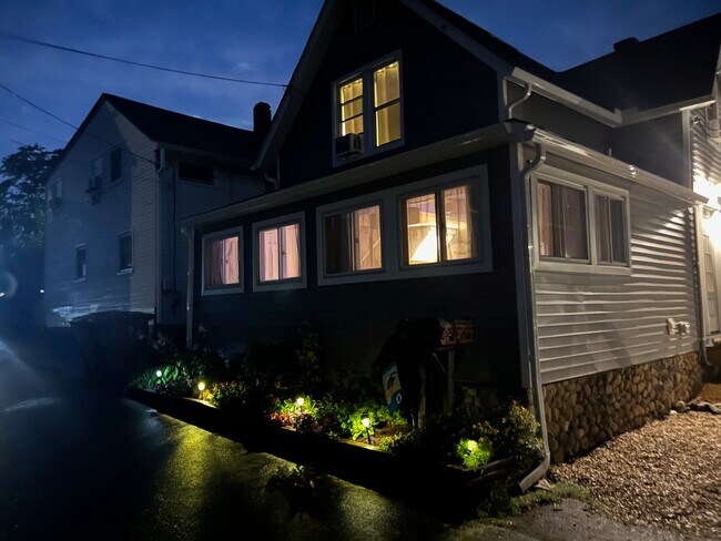Photo - 17 S Pine St