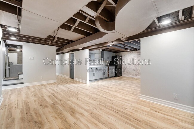 Photo - 8511 Florence Ave