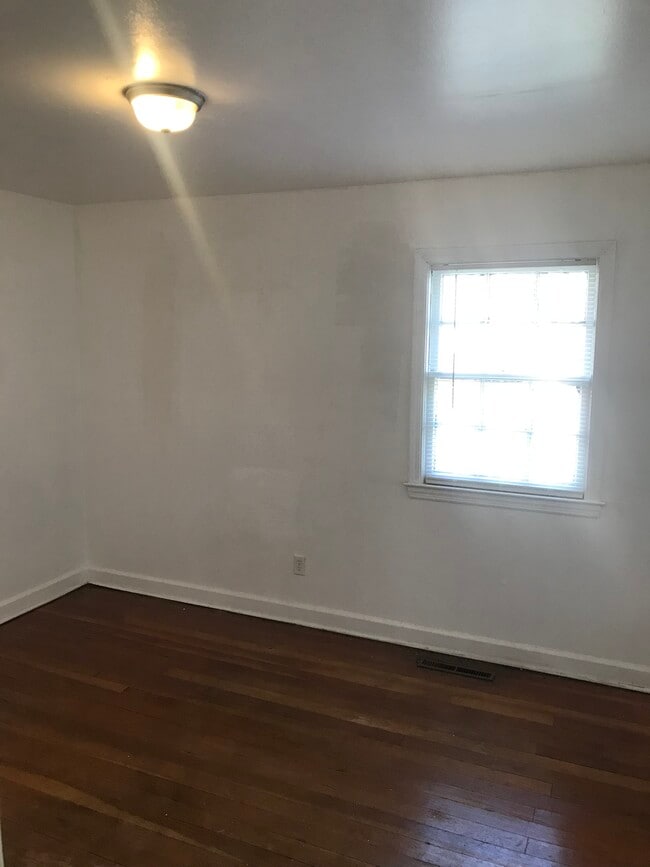 Photo - 204 N Forbes St