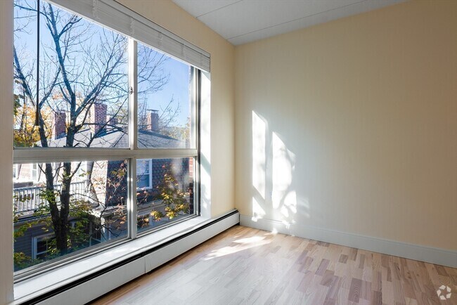 Building Photo - 16 Trowbridge St Unit 46 Rental