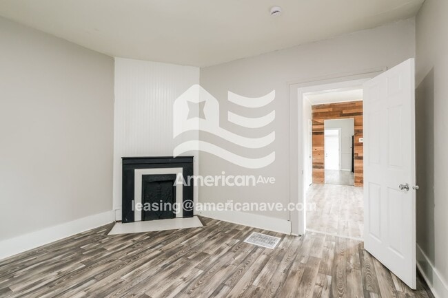 Photo - 2102 Shelby St