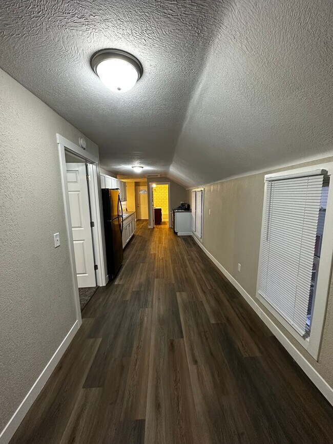 Photo - 513 22nd St Unit 513 1/2