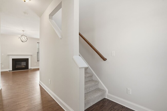 Photo - BEAUTIFUL single-Family home with $500 towards first month's rent- 2-Car Garage | Community Pool ...