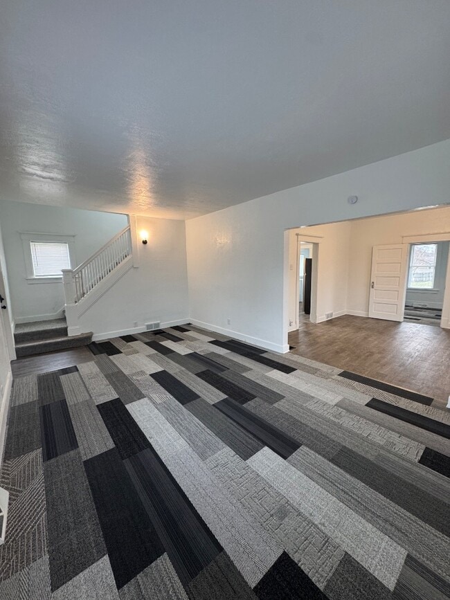 Photo - 1418 Avalon St