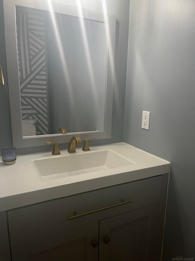 Photo - 37748 Charter Oaks Blvd