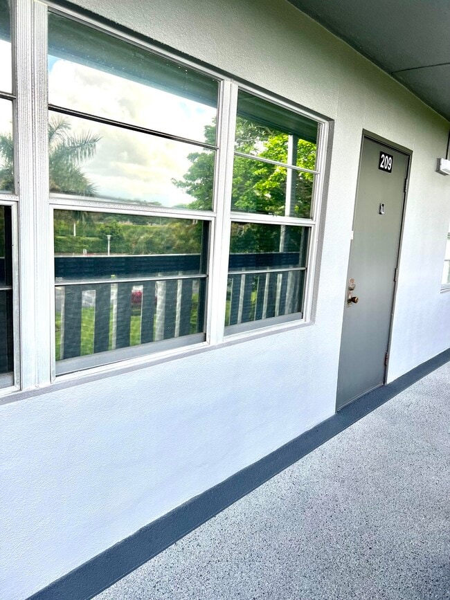 Photo - 209 Suffolk F Unit 209