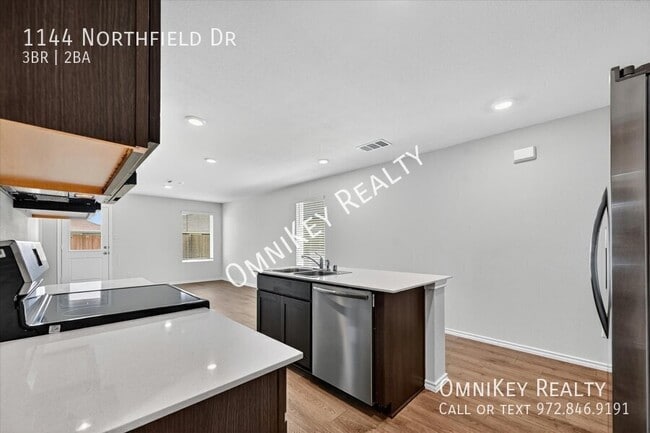 Photo - 1144 Northfield Dr