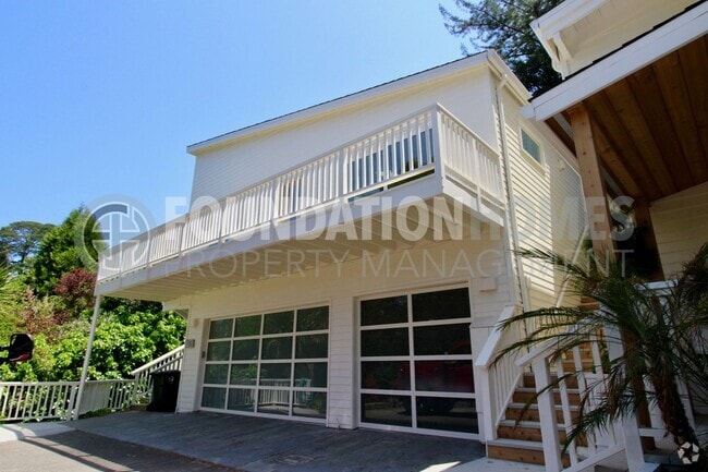 Building Photo - Tamalpais Valley Modern Gem with Forest Vi... Rental