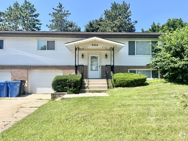 Building Photo - 2904 Northbrook Dr Rental