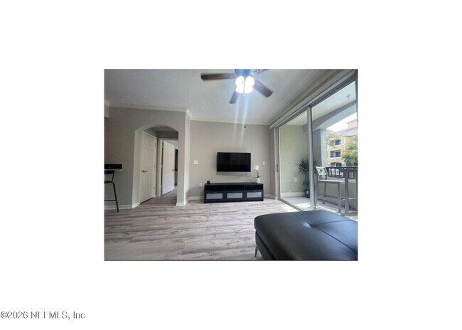 Photo - 8539 Gate Pkwy W Unit 9218