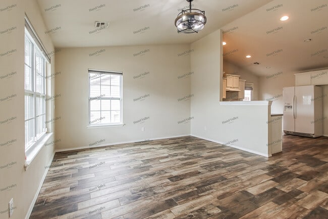 Photo - 4669 E 148th St S