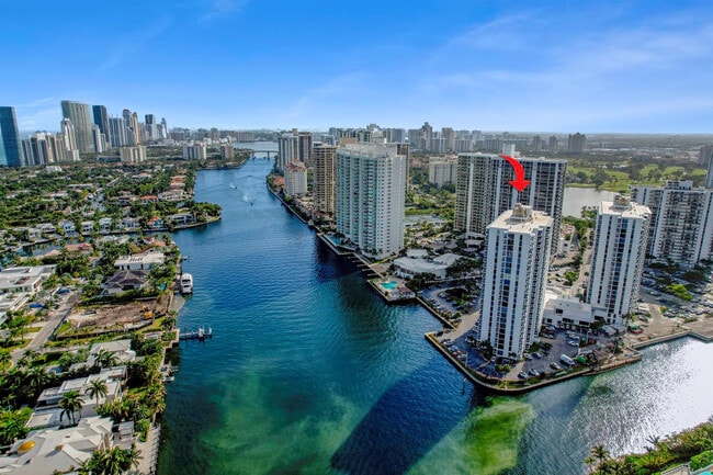 Building Photo - 20515 E Country Club Dr Unit 1541