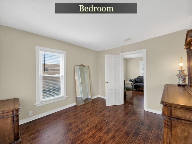 Photo - RF: 1157-1159 E. Main Unit #2