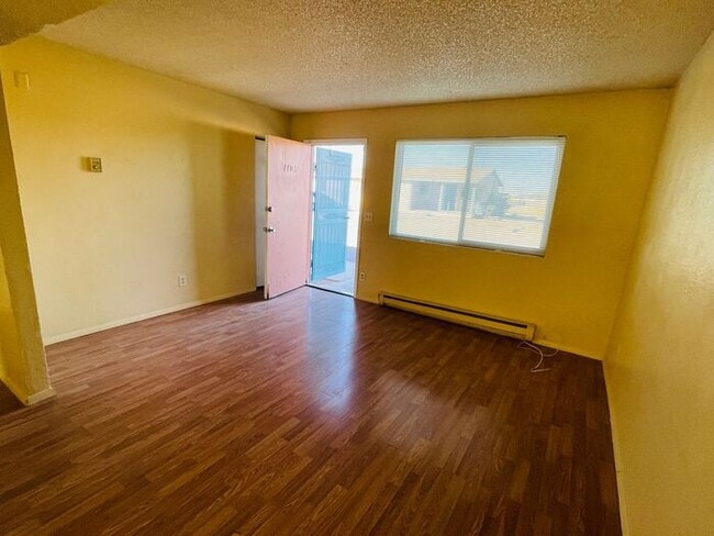 Photo - 330 E Corona Rd