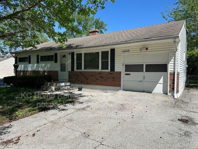 10809 Ewing Ave