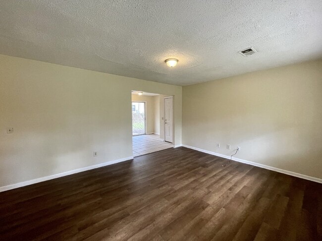 Photo - Home For Rent