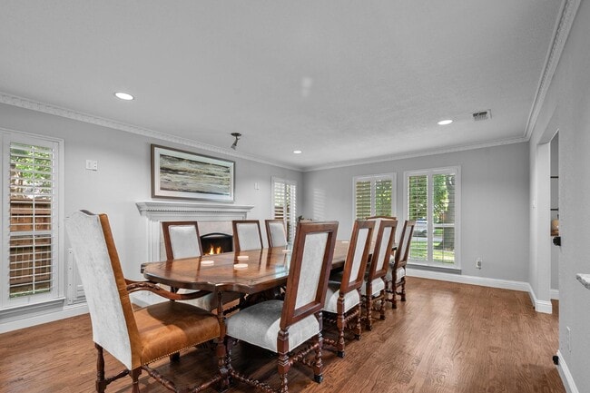 Photo - 3621 Welwyn Way Dr