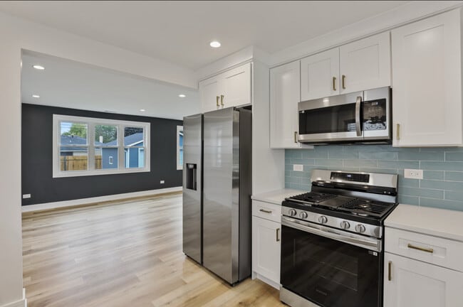 Photo - 9705 Oak Park Ave