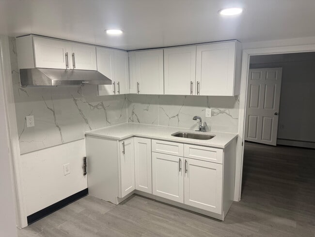 Building Photo - 25 Bonnybill Dr Unit LL