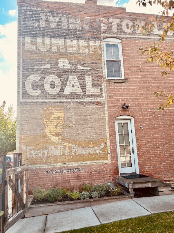 Photo - 214 S 2nd St