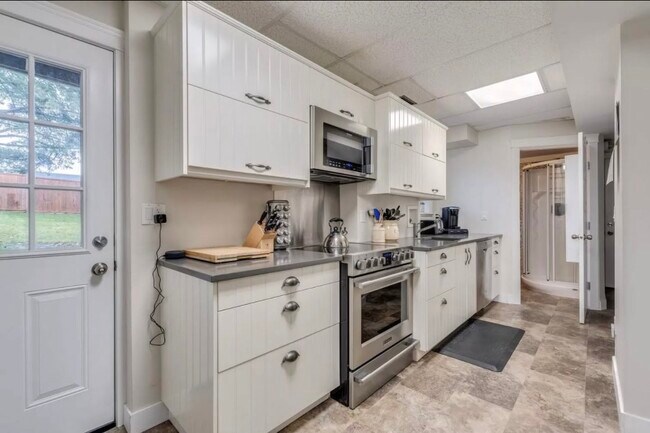 Photo - 19340 Hammond Rd