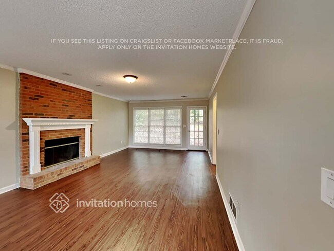 Photo - 2014 Amherst Ln SE